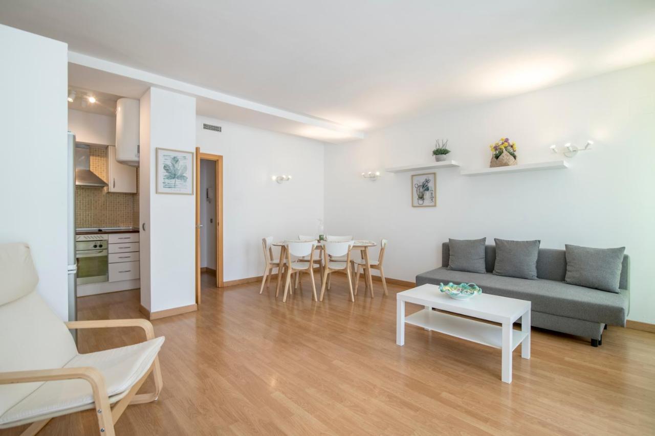 Hogar Vera Apartments&Bikes Valencia Bagian luar foto