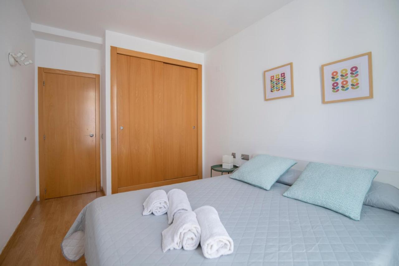 Hogar Vera Apartments&Bikes Valencia Bagian luar foto