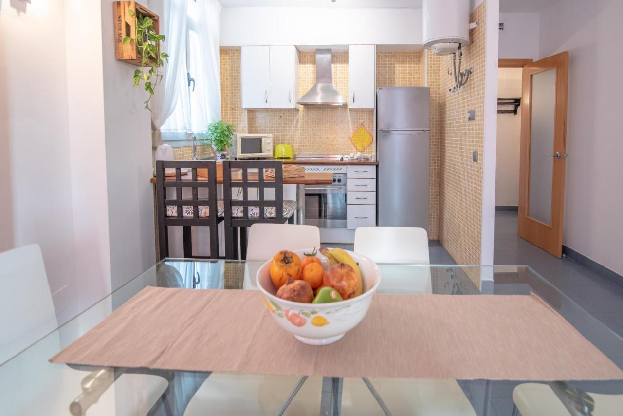 Hogar Vera Apartments&Bikes Valencia Bagian luar foto