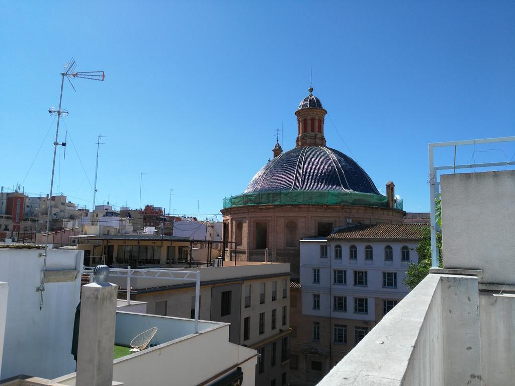 Hogar Vera Apartments&Bikes Valencia Bagian luar foto