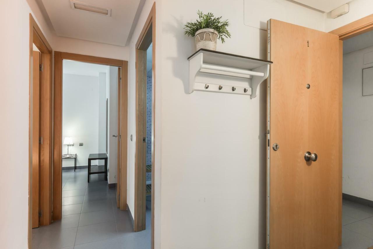 Hogar Vera Apartments&Bikes Valencia Bagian luar foto