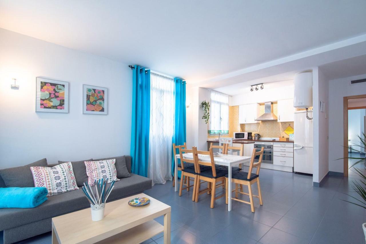 Hogar Vera Apartments&Bikes Valencia Bagian luar foto