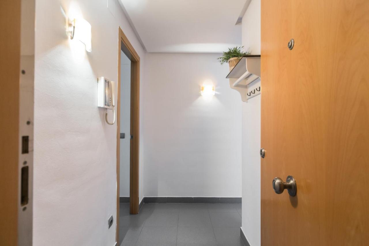 Hogar Vera Apartments&Bikes Valencia Bagian luar foto